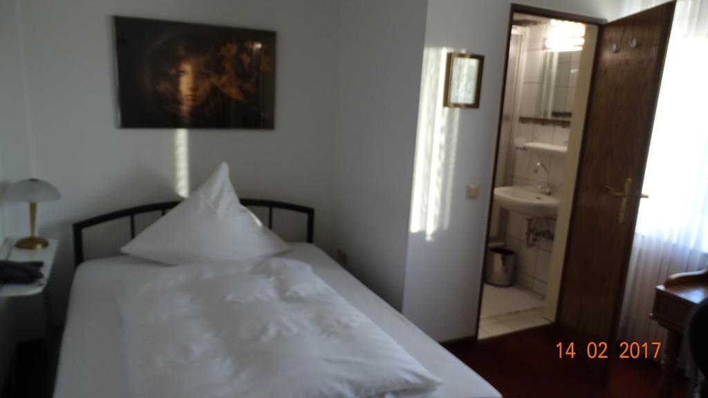 Bed & Breakfast Hotel Helga Hein Düsseldorf Exteriér fotografie